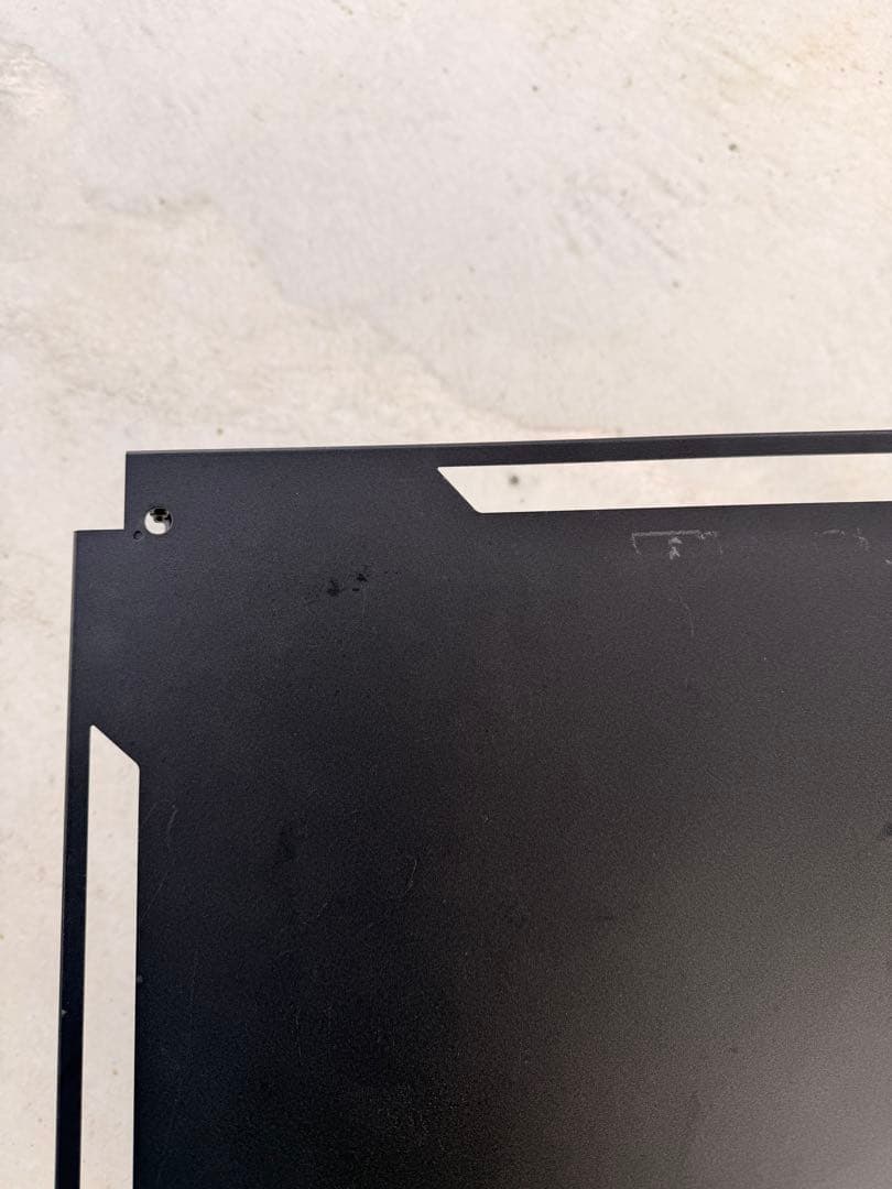 テリトリータスク　ワタリガラス サイドテーブル RAVEN SIDE TABLE