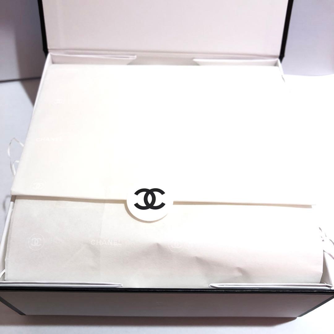 ♠ シャネル レベージュ ヘルシー ゴールデングロウパウダー ソレイユクーシャン