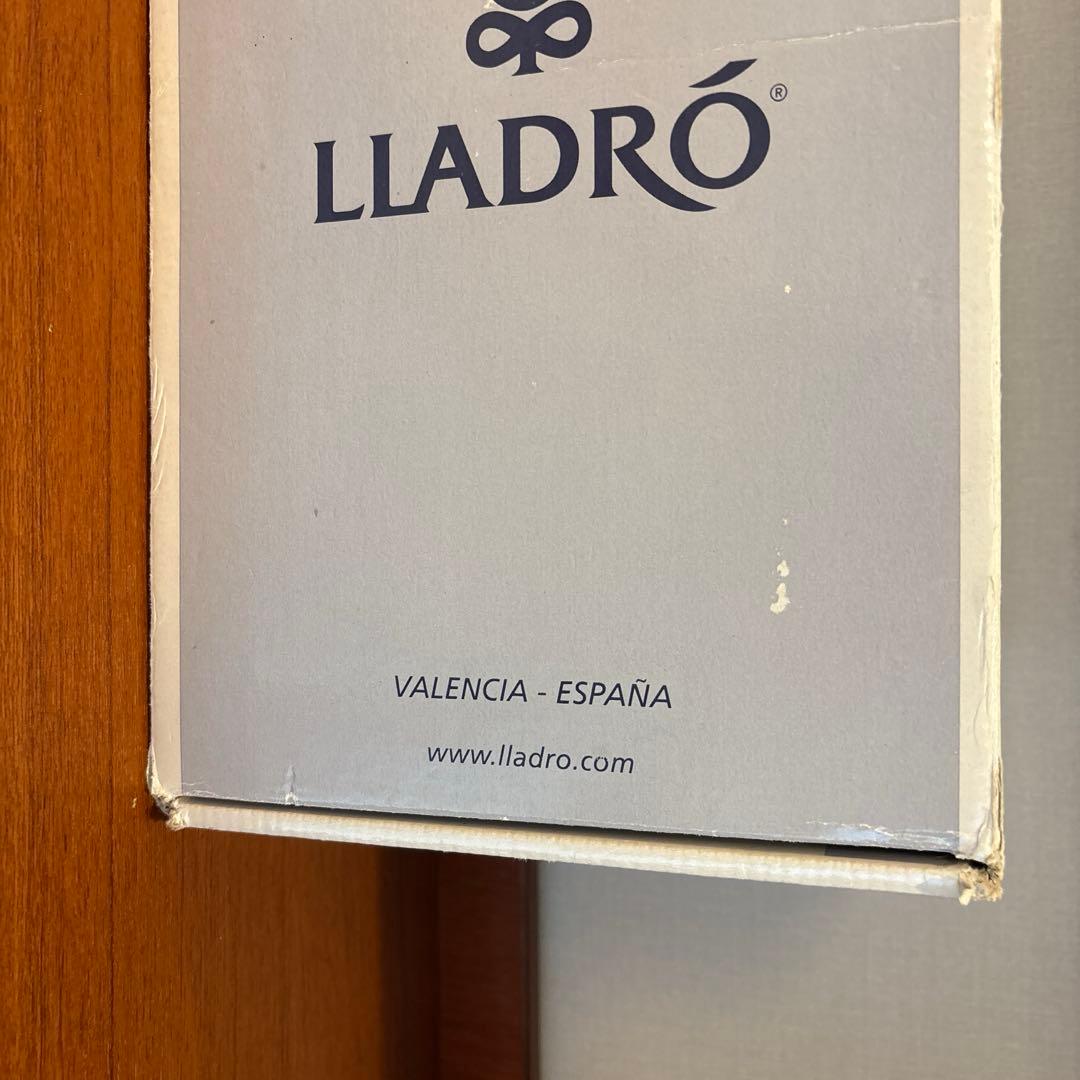 『絶版品』　リヤドロ　天使　天使像　専用箱付き　クリスマス　バレンタイン