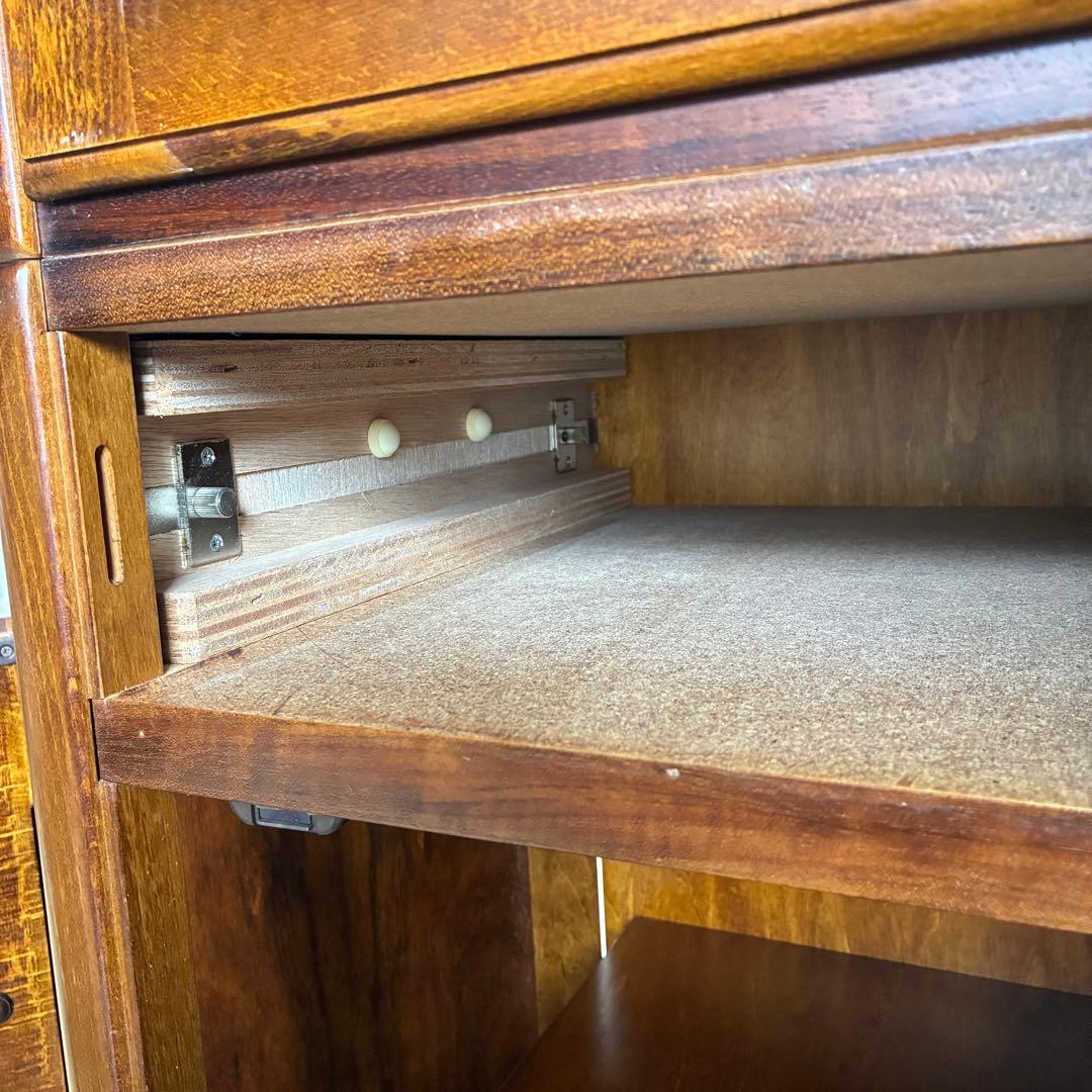 希少　オールドカリモク　コロニアル　キュリオケース　食器棚　コーナーキャビネット