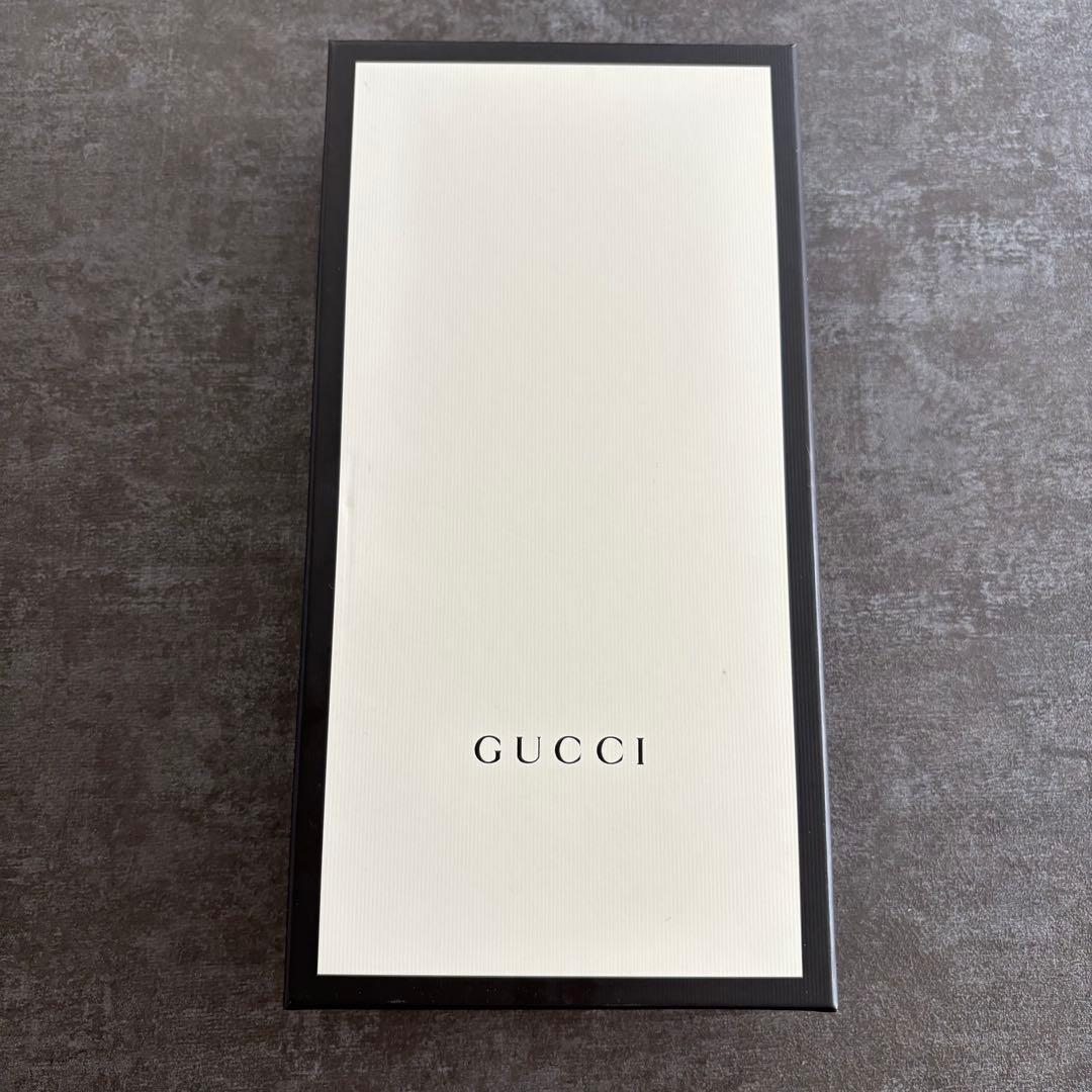 GUCCI グレー ストライプマフラー