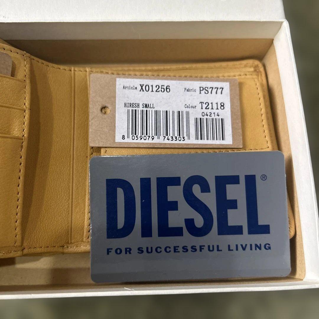 新品　DIESEL 二つ折り財布
