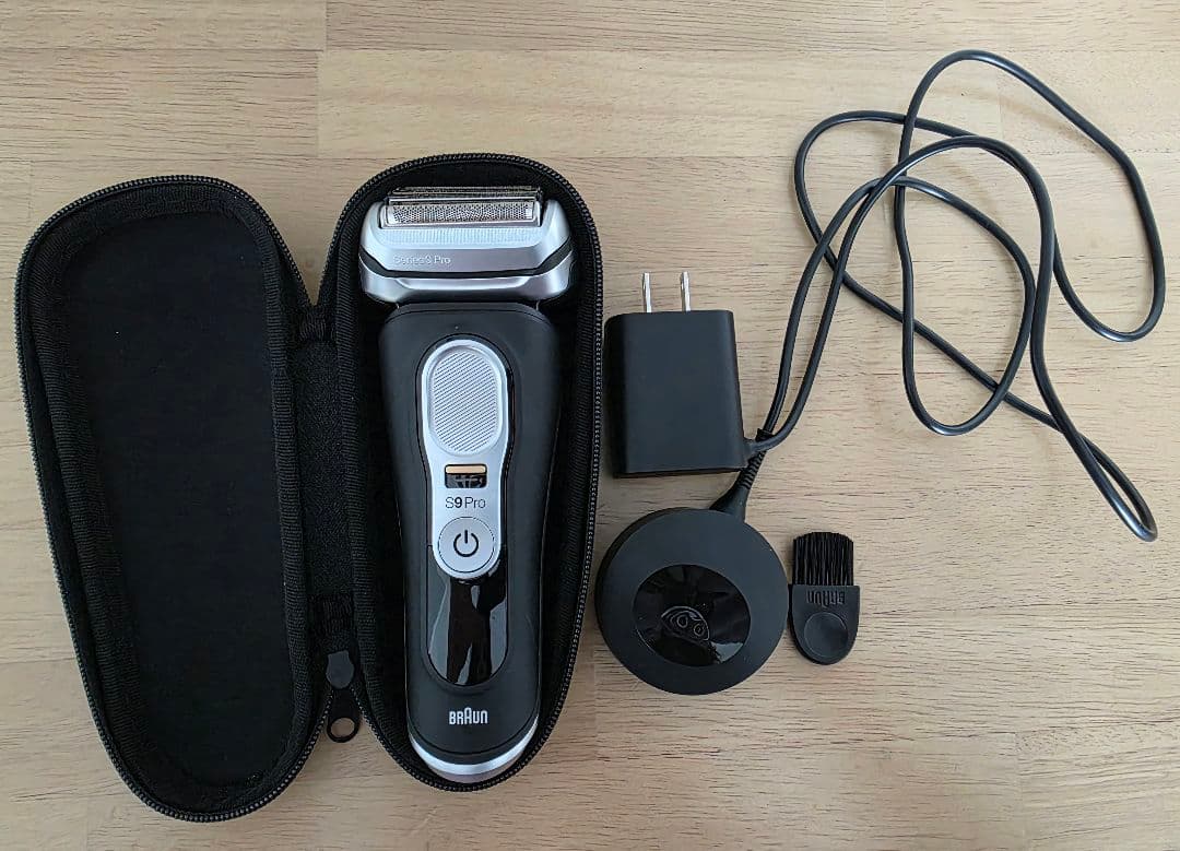 BRAUN シリーズ　S9Pro ひげ剃り　メンズシェーバー