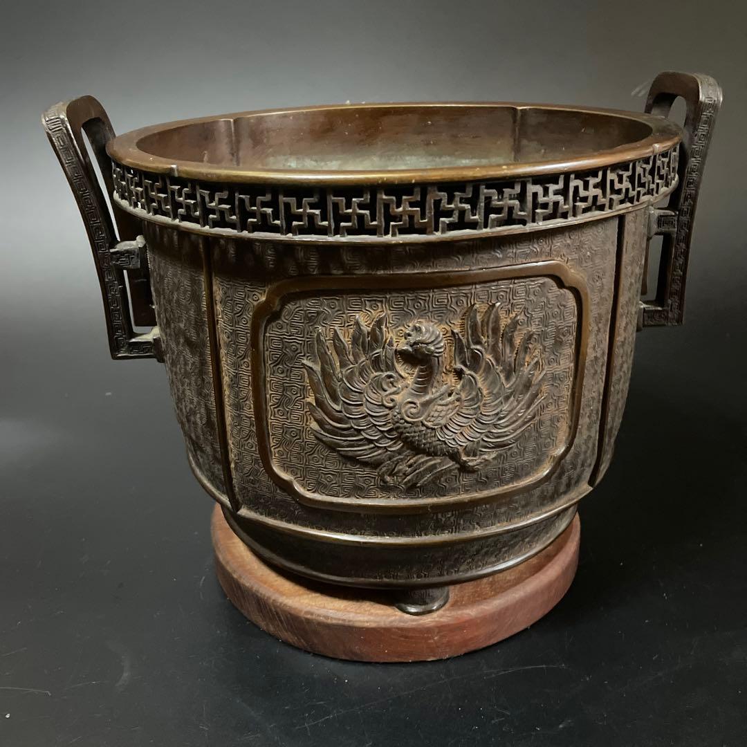 時代物　唐銅　手彫火鉢　大日本文政年整眠鋳　１個