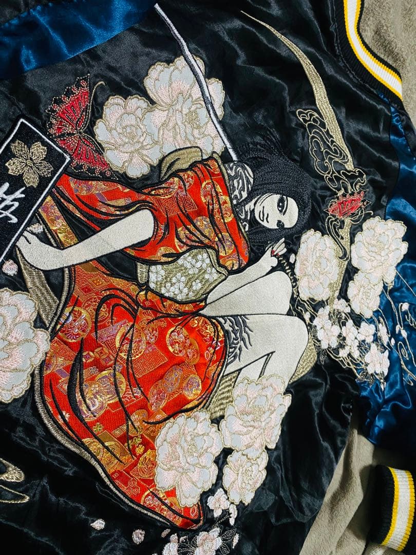 RETRIBUTION 日本芸者　スカジャン　限定版　サテン 2面使う