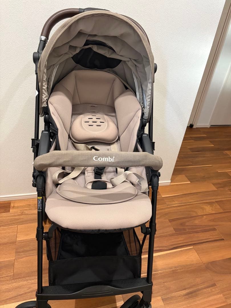 美品★combiスゴカル plus エッグショック HZ グレージュ ベビーカー
