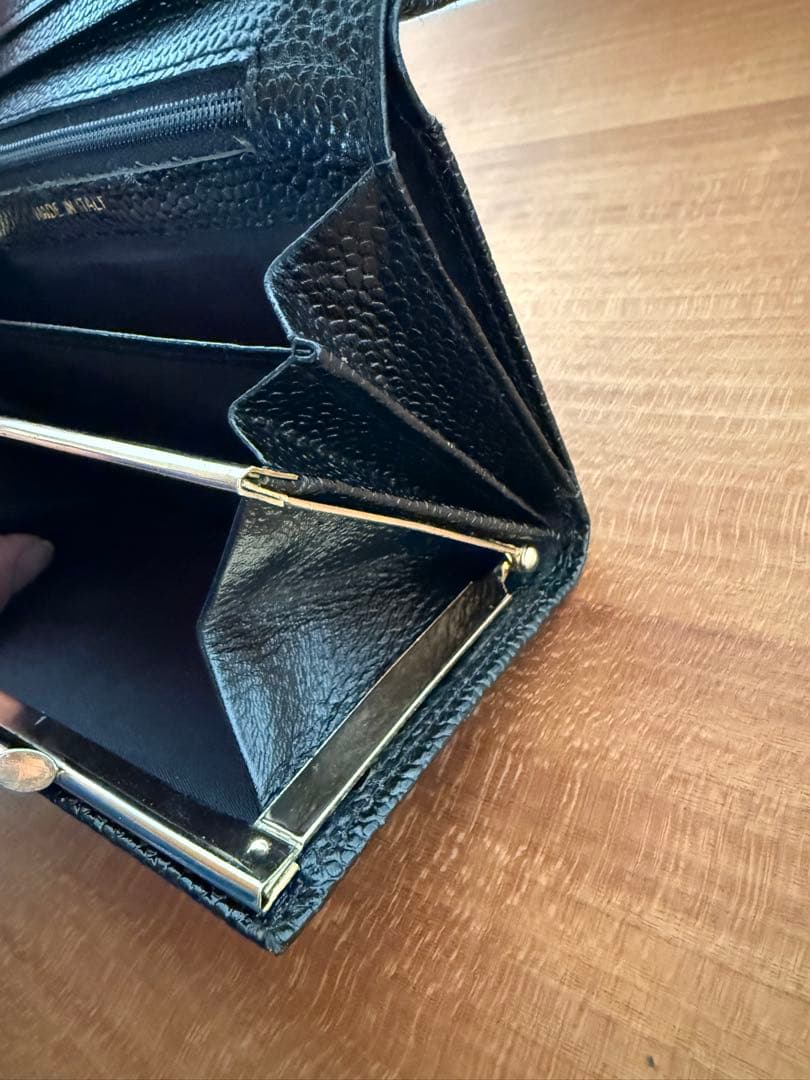 キャビアスキンレザーショルダーウォレット⭐︎本日限定価格