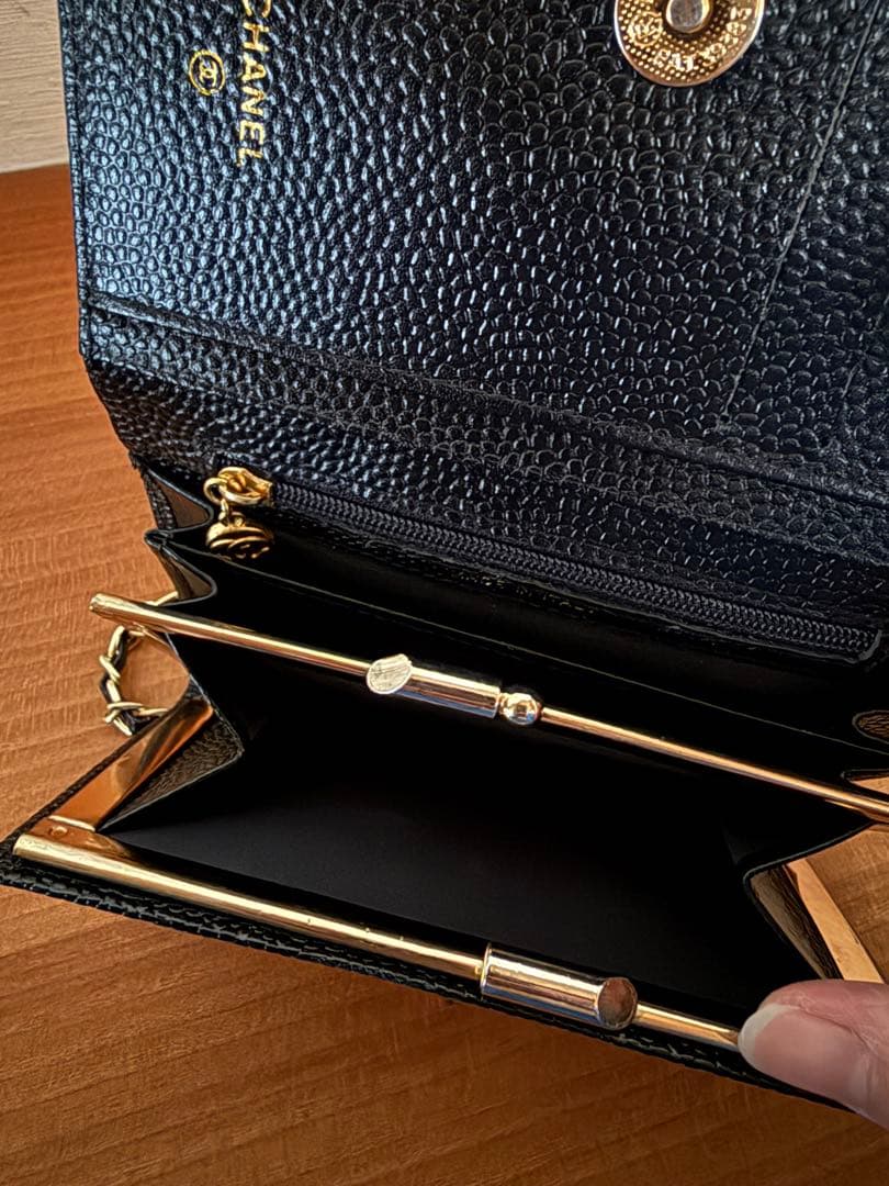 キャビアスキンレザーショルダーウォレット⭐︎本日限定価格