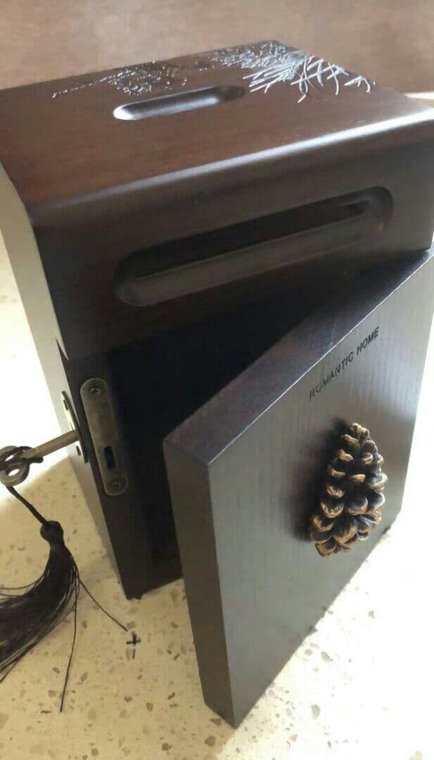 貯金箱 木の実のモチーフ 鍵付き 木製 レトロ ナチュラル雑貨 (どんぐり)6