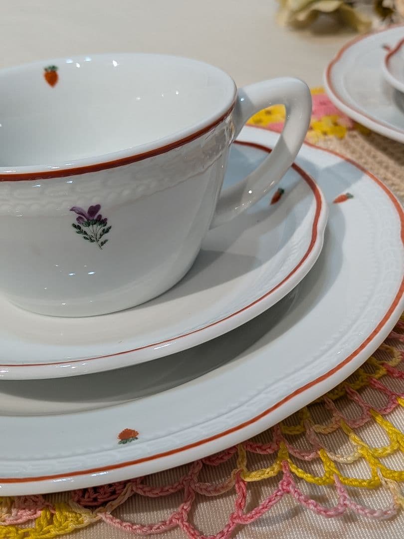 リチャードジノリ　カップ＆ソーサー　プレート　トリオ　いちご　ストロベリー　希少