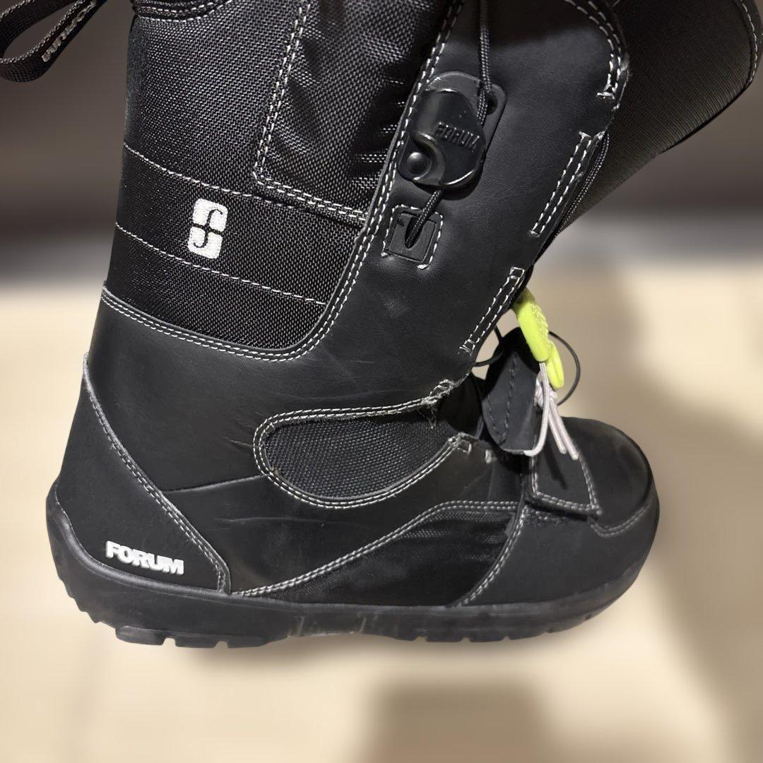 【FORUM】スノーボード　ブーツ　28センチ　ブラック