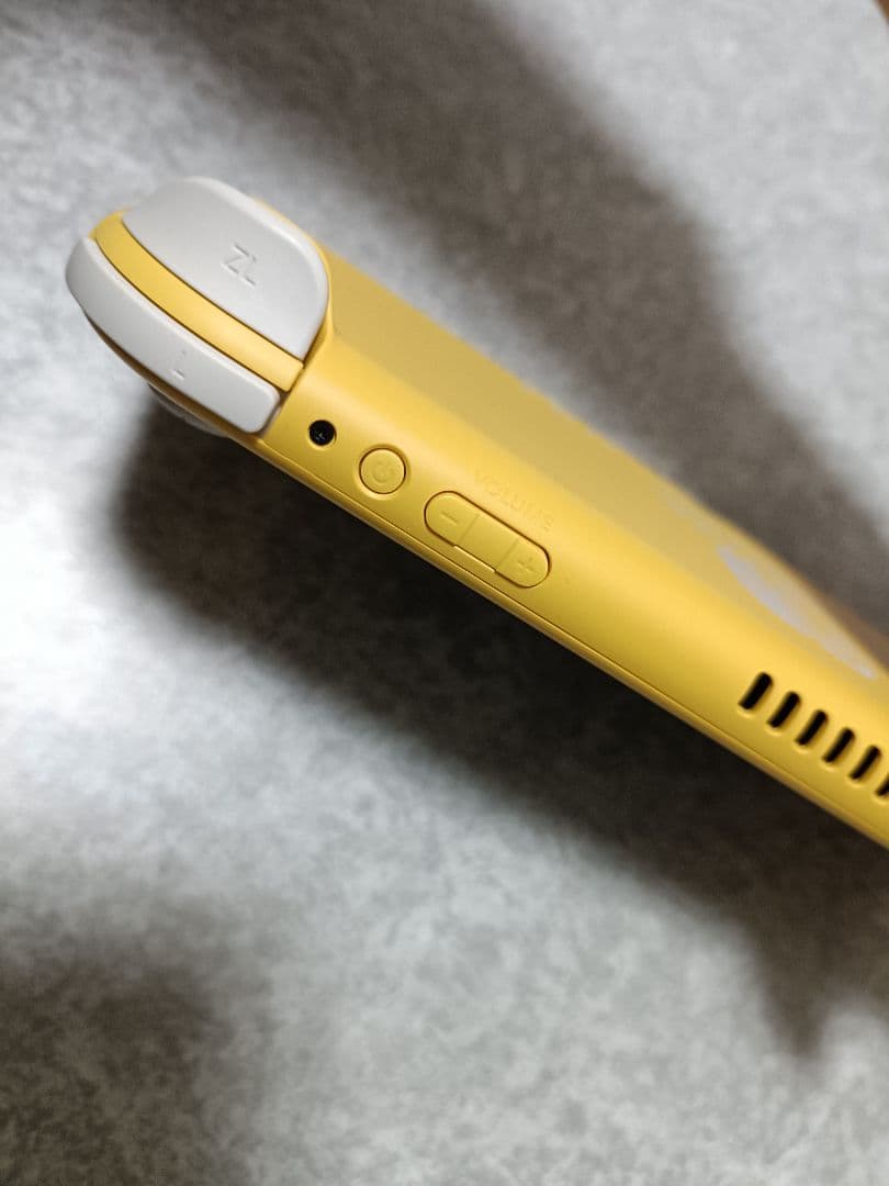 【専用ケース付】Nintendo Switch Lite イエロー