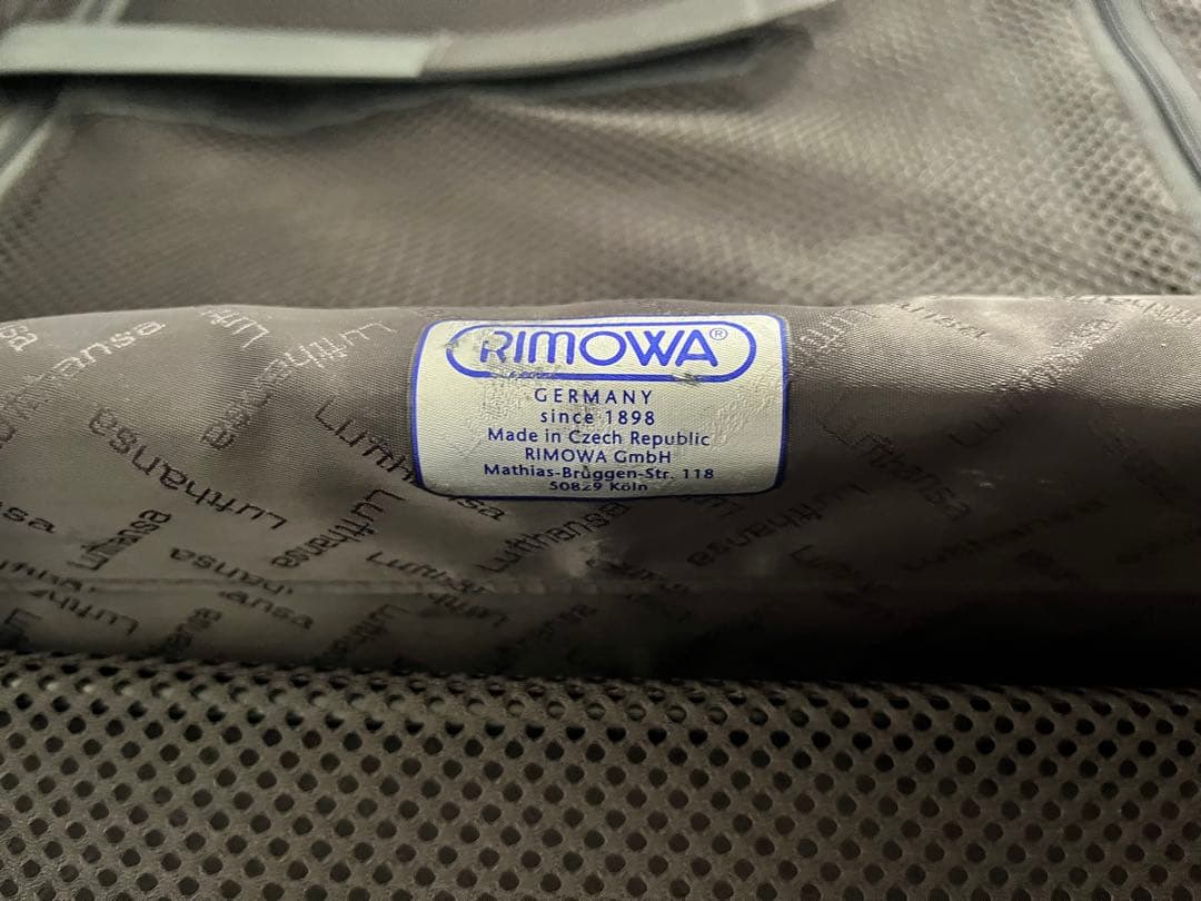 リモワ ルフトハンザ　RIMOWA サルサ　機内持ち込み サイズ　ビジネスバック