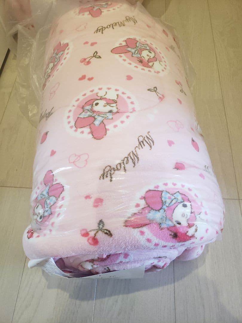 新品マイメロあったか掛け布団