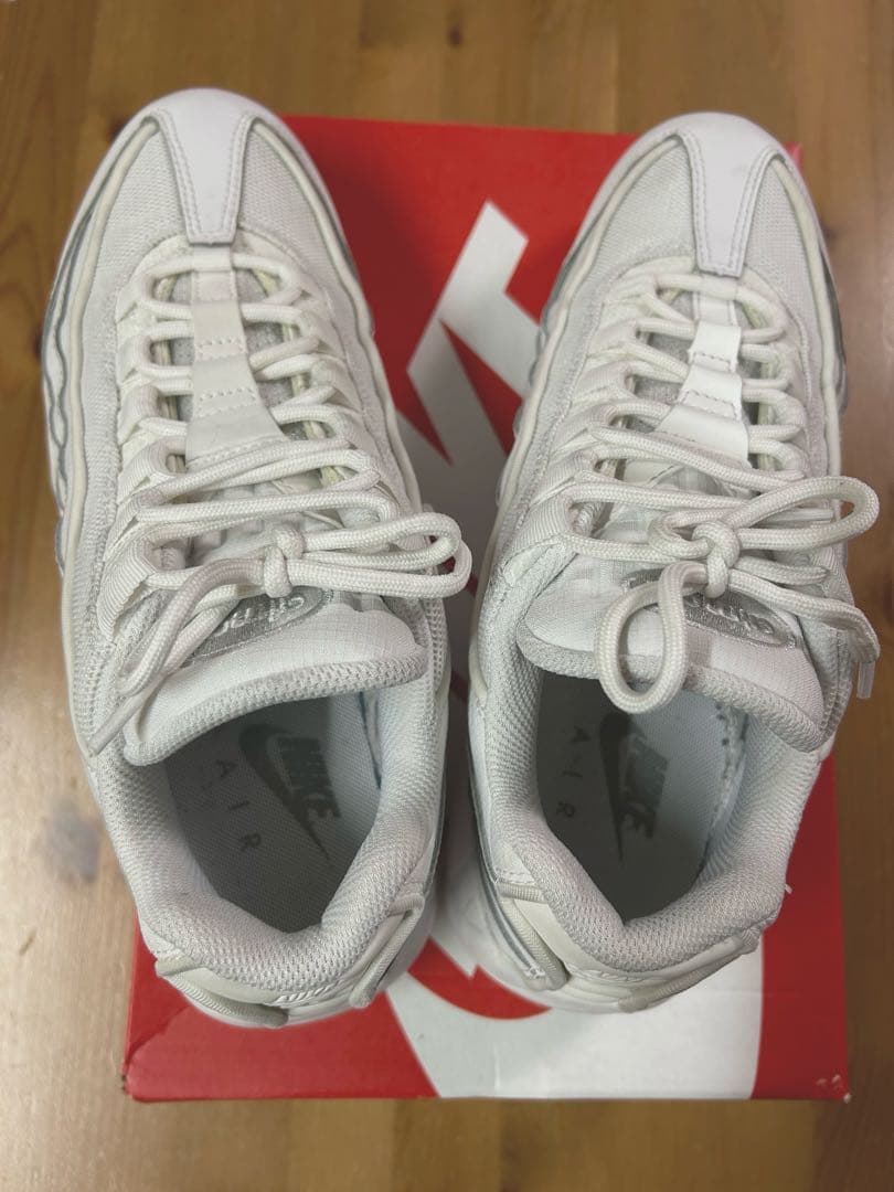 ナイキ　エアマックス95 エッセンシャル　27センチ　ホワイト　グレー