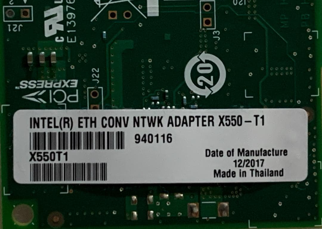 Intel X550-T1 10GbE ネットワーク カード - 高速。