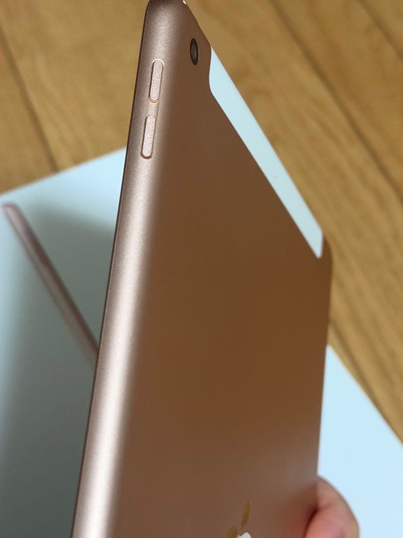 iPad 第8世代 128gb WiFi+Cellular ゴールド