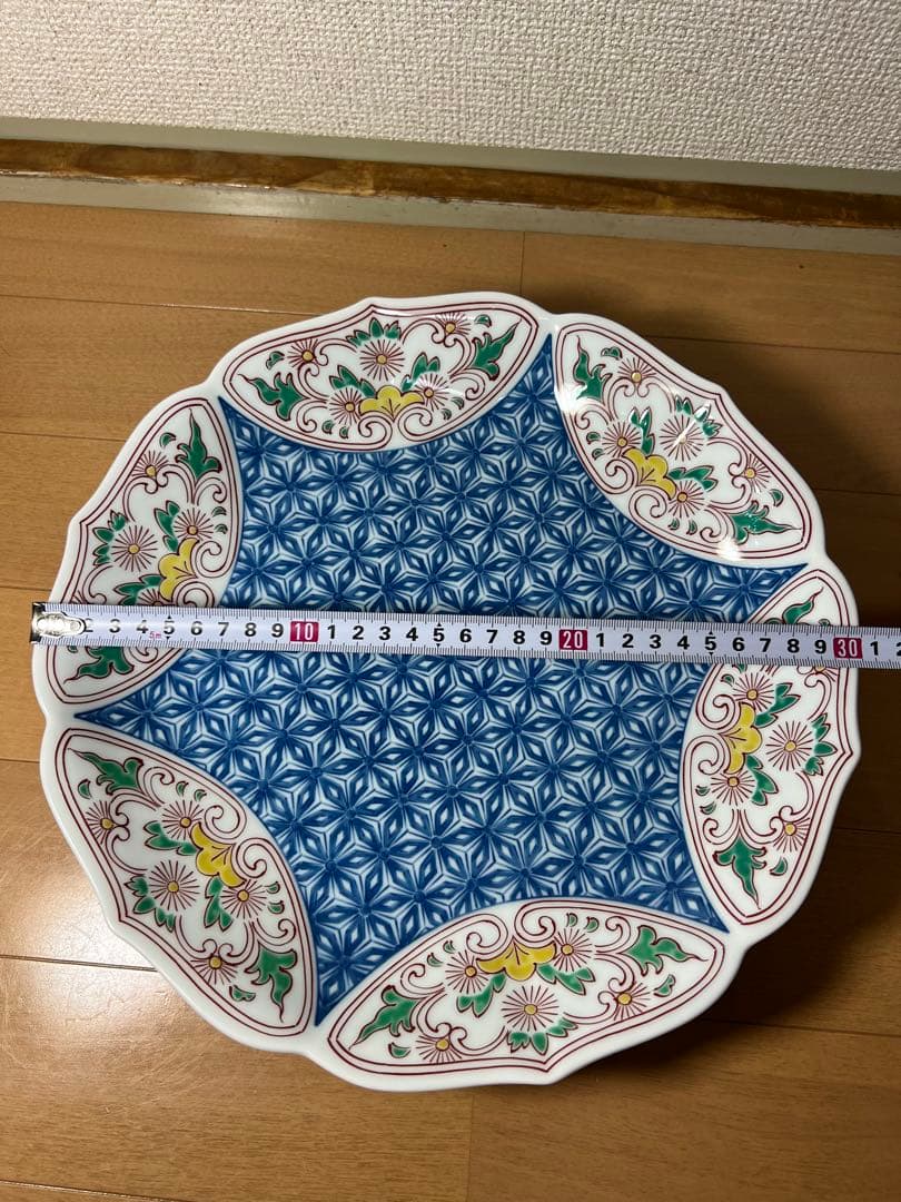 589 有田焼 其泉 賞美堂 色鍋島 麻の葉地紋 桔梗緑　大皿　30cm 未使用