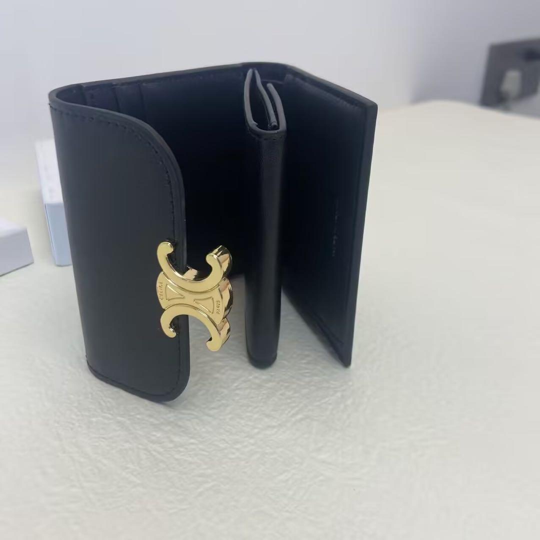 CELINE ブラックレザー三つ折り財布