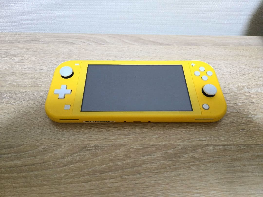 Nintendo Switch Lite イエロー　 ニンテンドースイッチライト