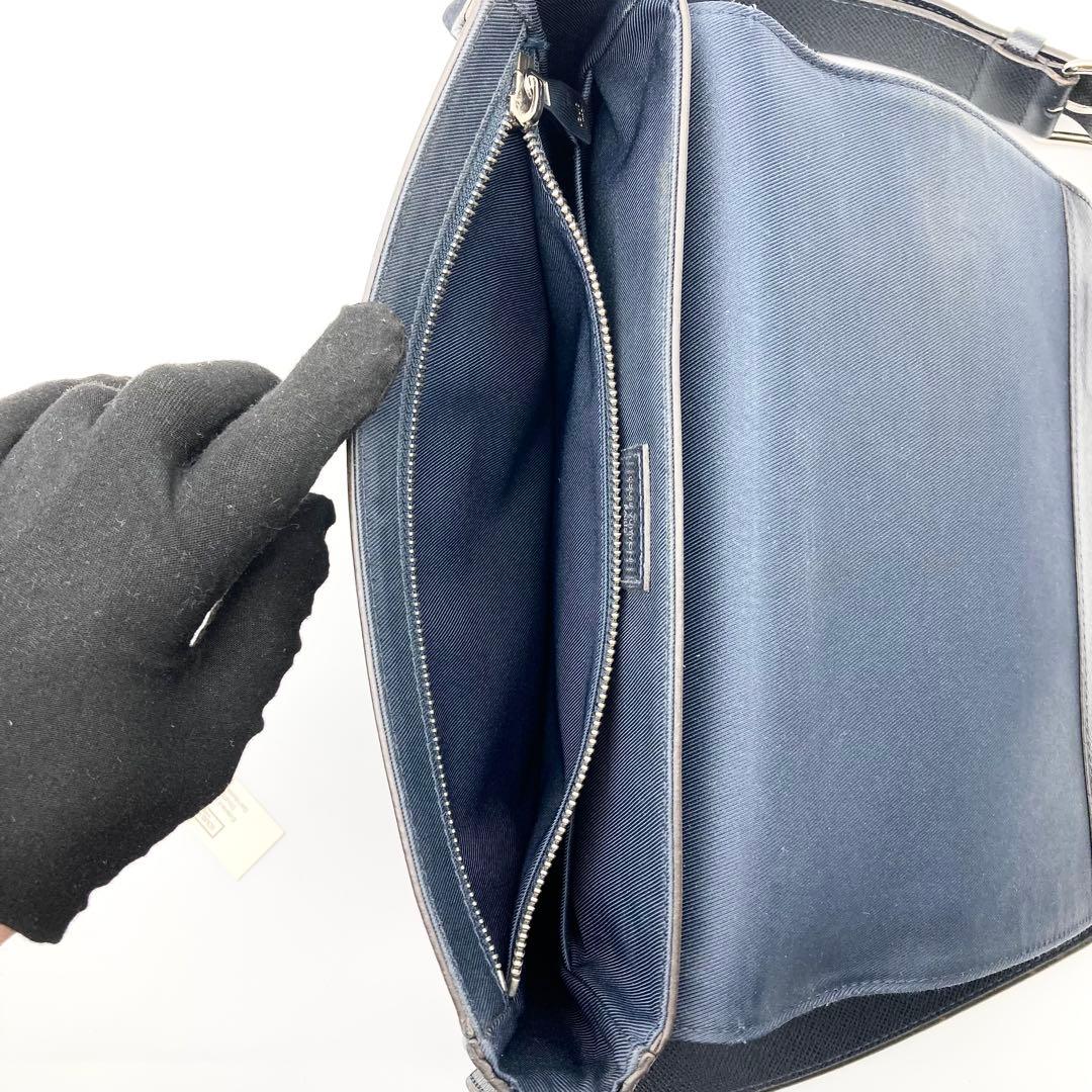 ルイヴィトン タイガ メッセンジャーバッグ ネイビー