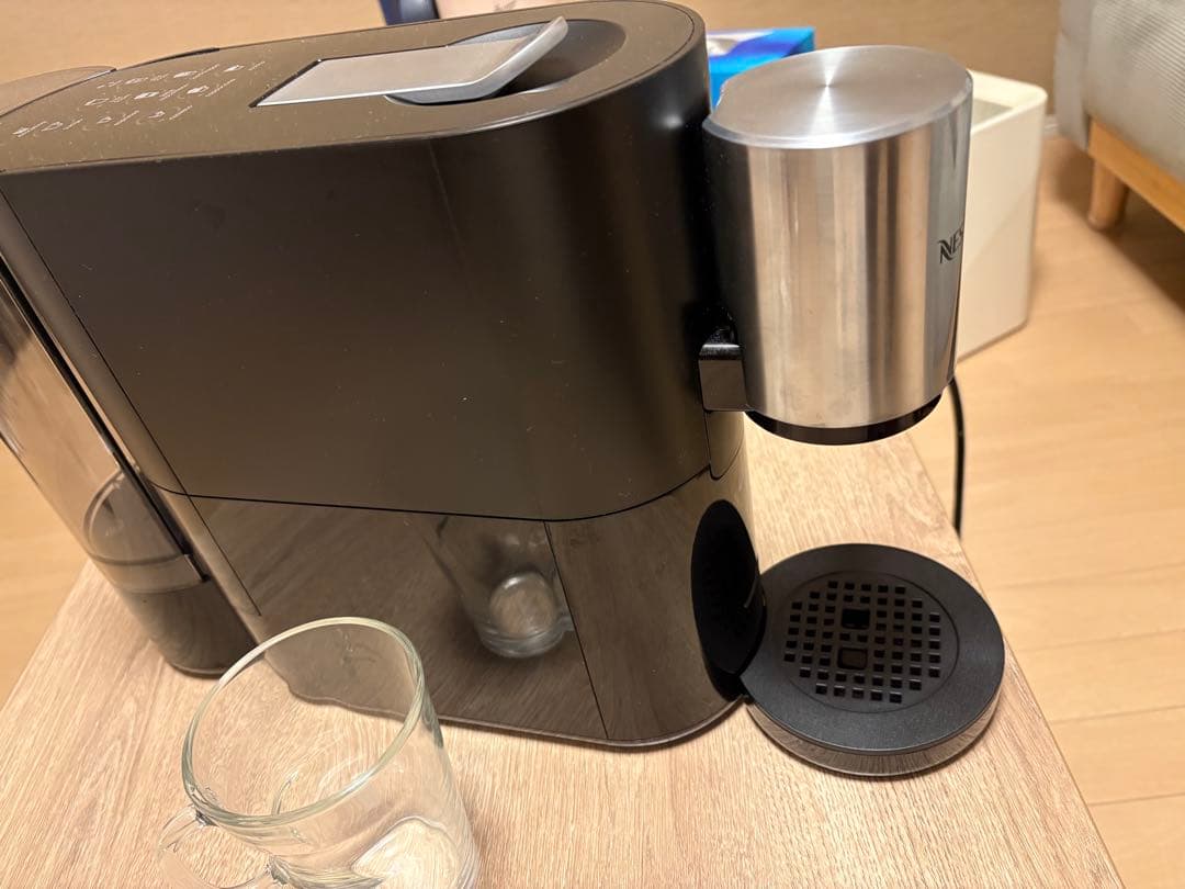 Nespresso ネスプレッソ　アトリエ　ミルクフォーマー有ヴューマグカップ有