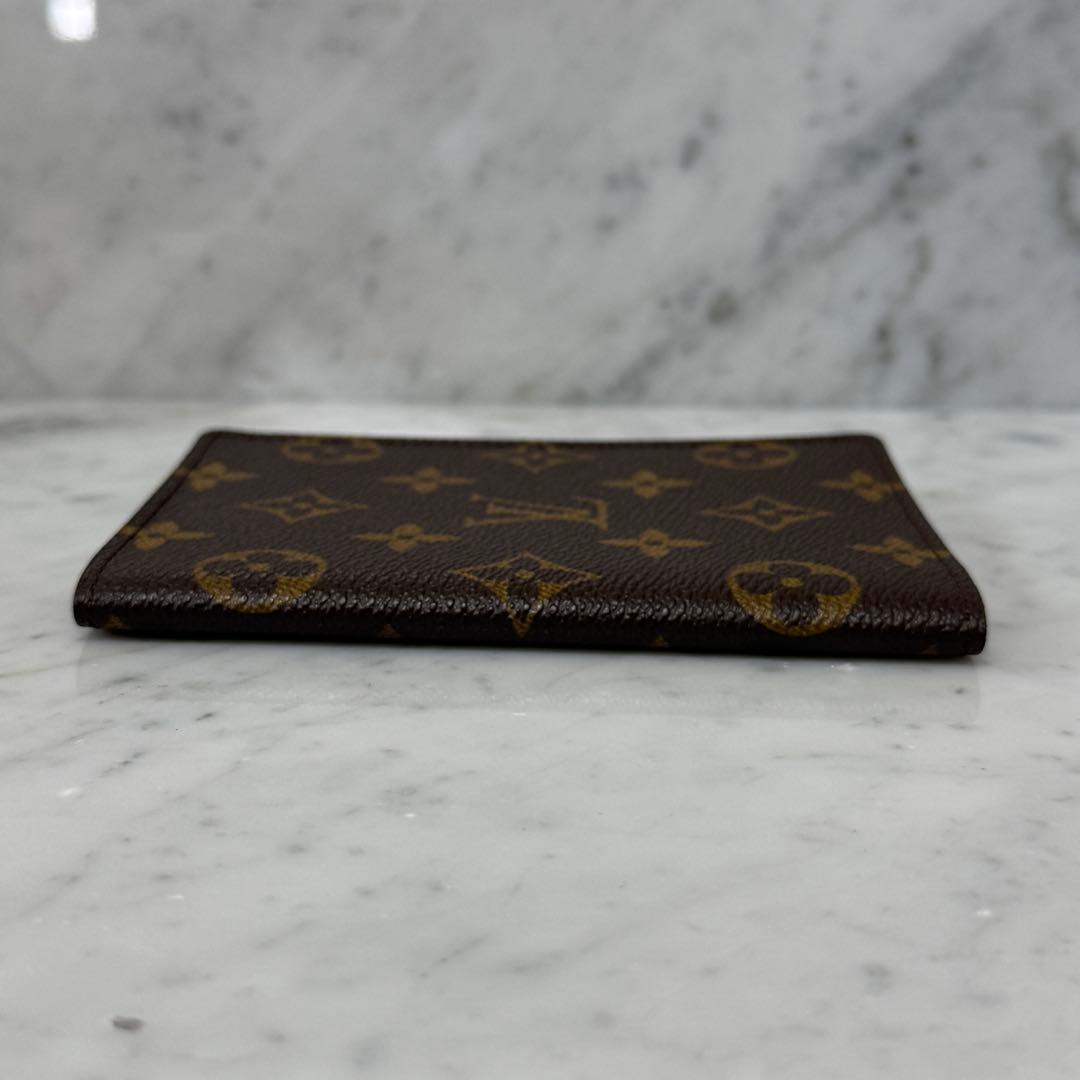 LOUIS VUITTON ルイヴィトン パスポートカバー モノグラム