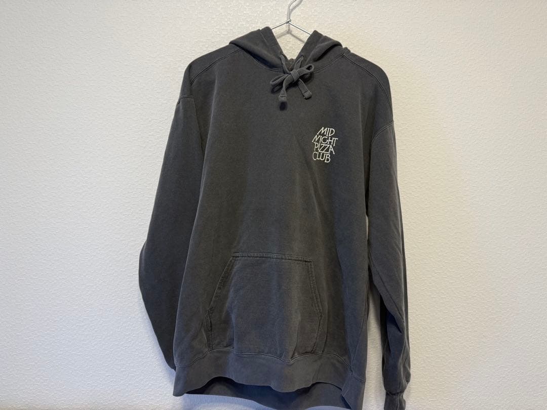 MIDNIGHT PIZZA CLUB パーカー　炭黒　Lサイズ