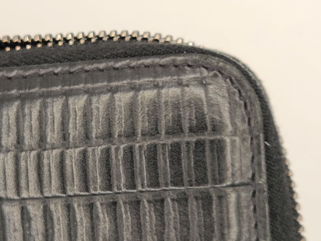 GIORGIO ARMANI　ジョルジオ・アルマーニ　長財布