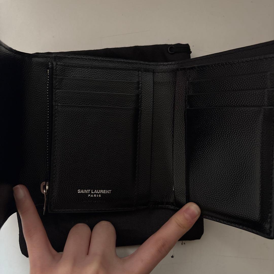 YVES SAINT LAURENT財布