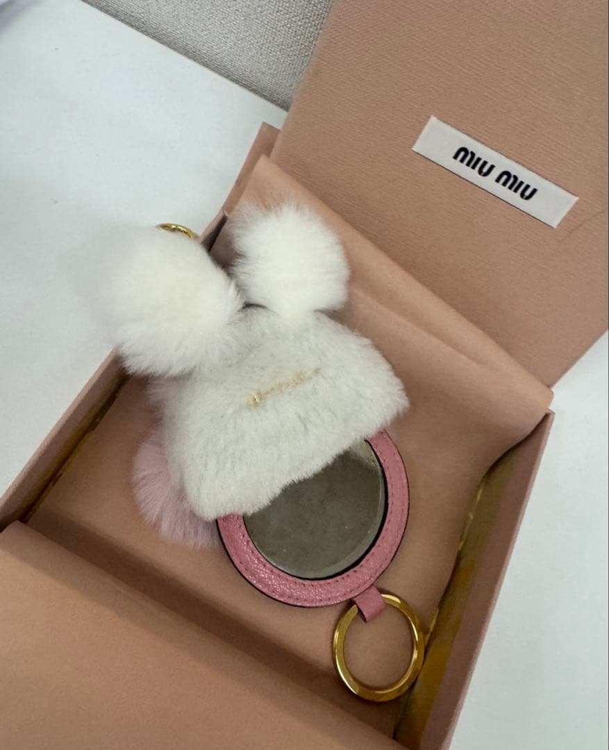 MIU MIU ファーキーホルダー ウサギミラーチャーム　美品