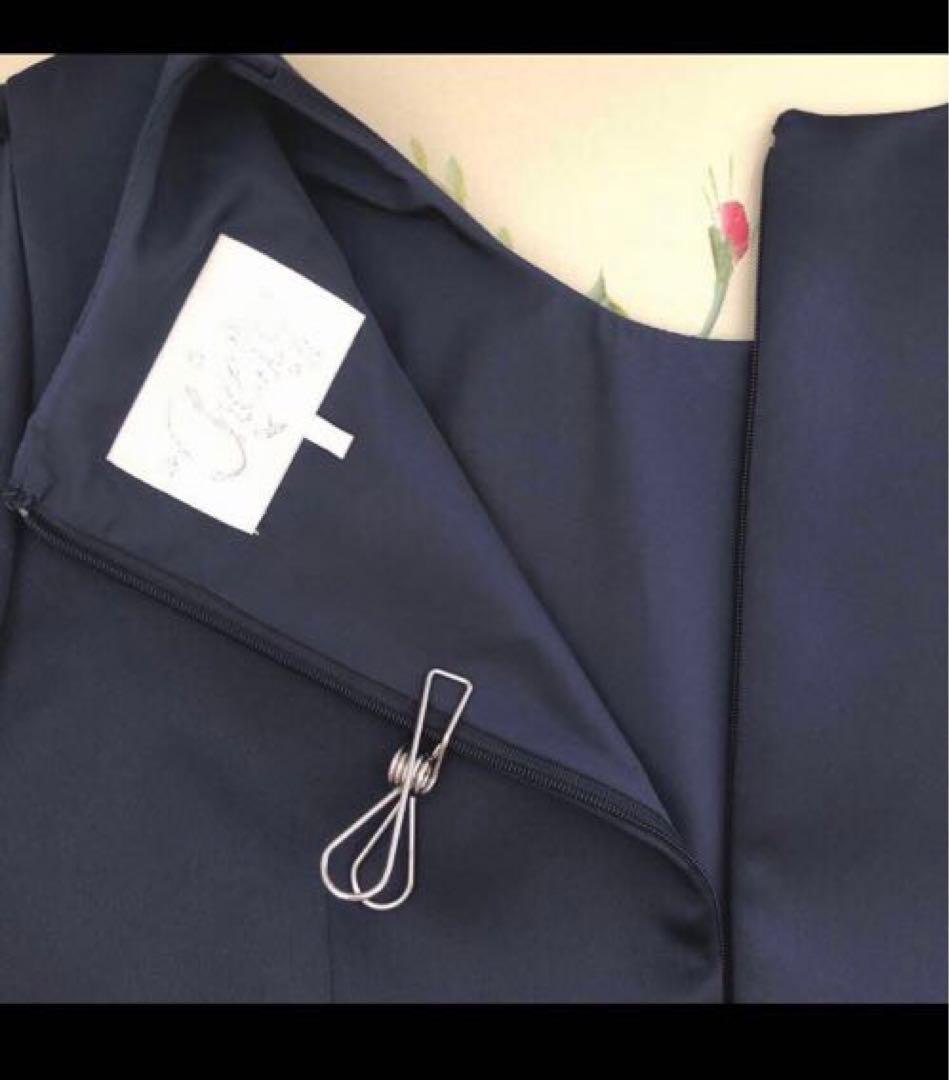 Chesty フラワーエンブロイダリーサテンワンピース 刺繍 ネイビー 清楚上品