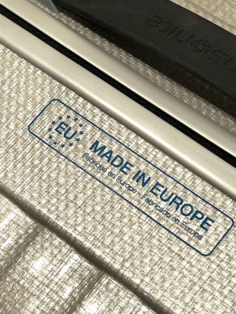 【国内未発売品】サムソナイト クロノライト四輪軽量スーツケース 92Lゴールド