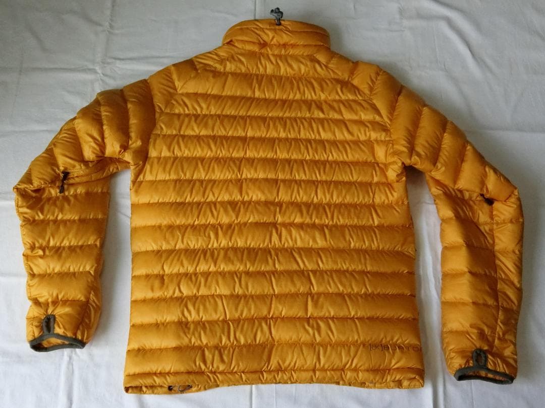 BURTON ak ダウンジャケット　サイズS