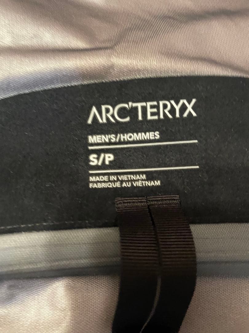 アークテリクス　ベータSL現行モデルDynastyカラー　メンズSバードエイド付