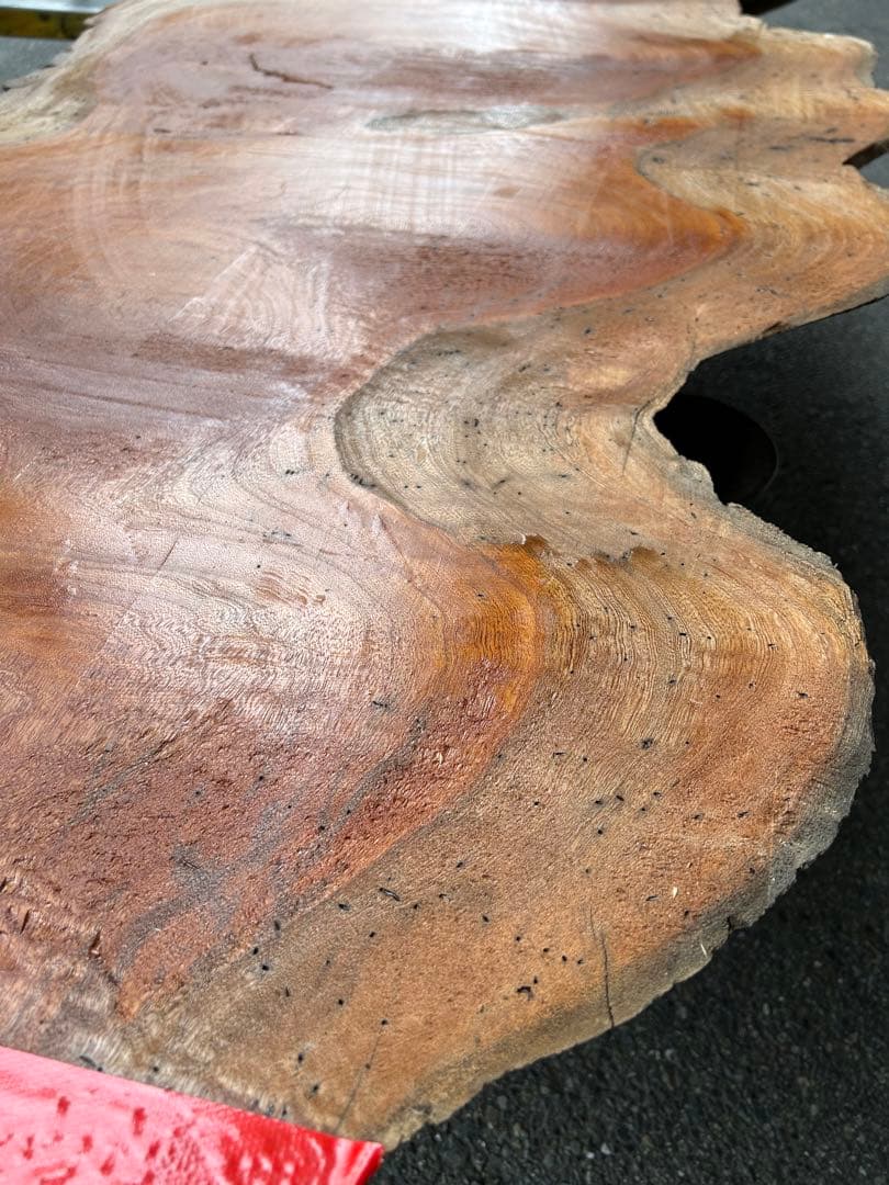 [たのメル便] サペリマホガニー　うねり無垢材一枚板　新品未使用　荒木