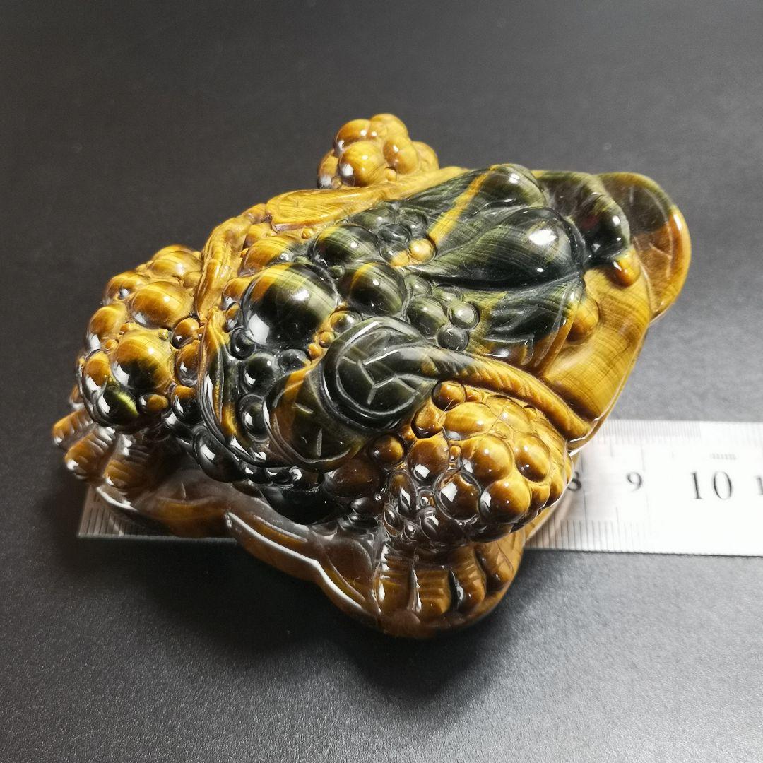 A12.宝石品質の三本足の蛙（金蟾）　三脚蛙　虎目石　タイガーアイ　珍品　天然石