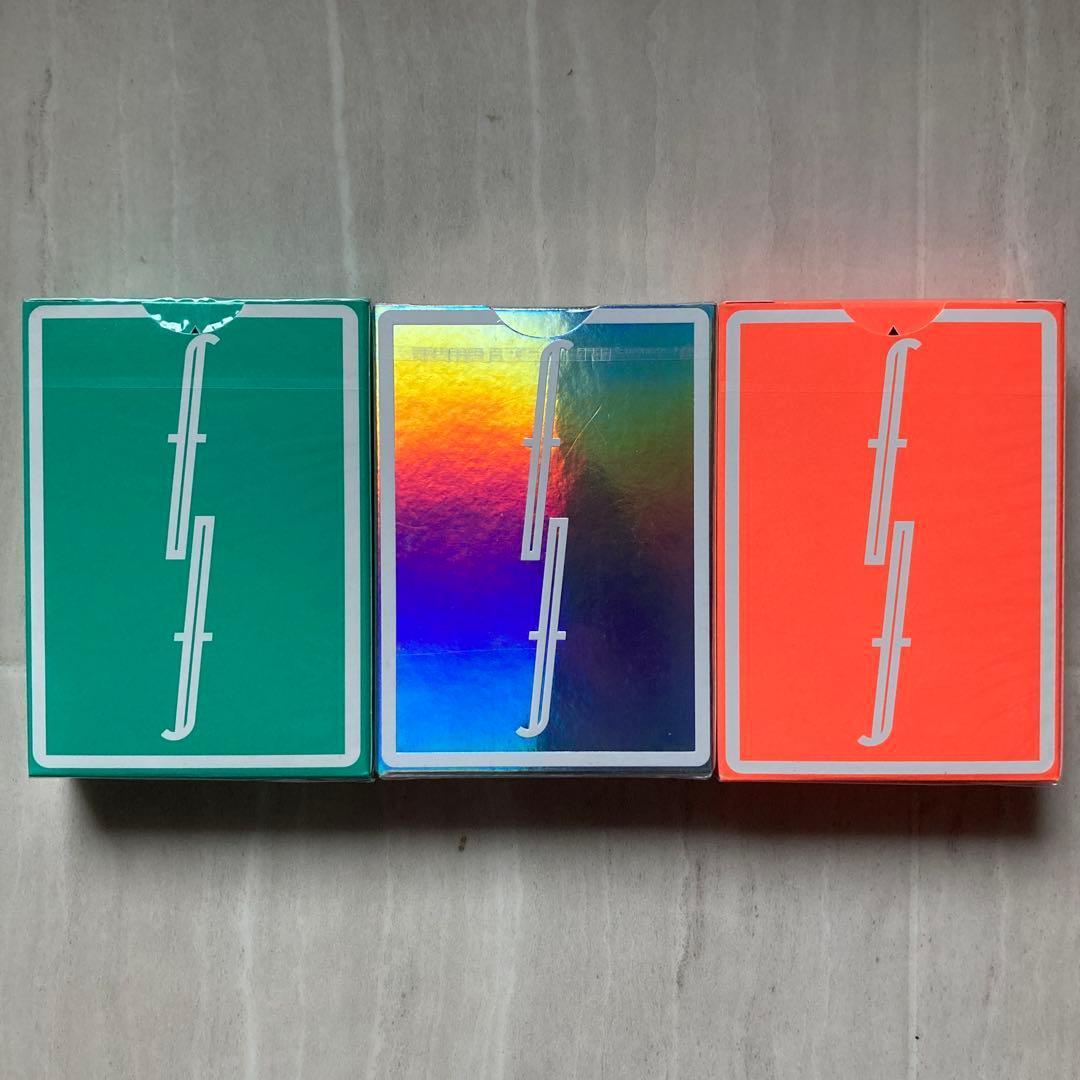 トランプ Fontaine safety holo seafoam