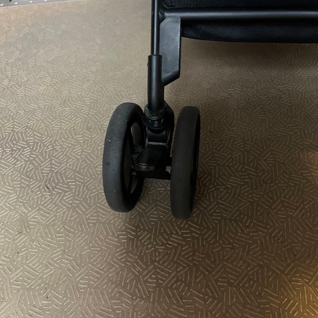 ri 様　Aprica ベビーカー ルンルンコンパクト　ベビザラス限定　A型