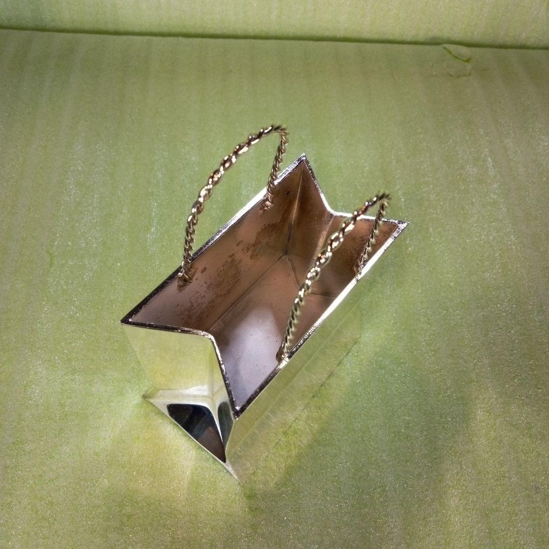 手提げ袋型金属製オブジェ　ショッピングバッグ　ミニチュアバッグ　置物　メタル