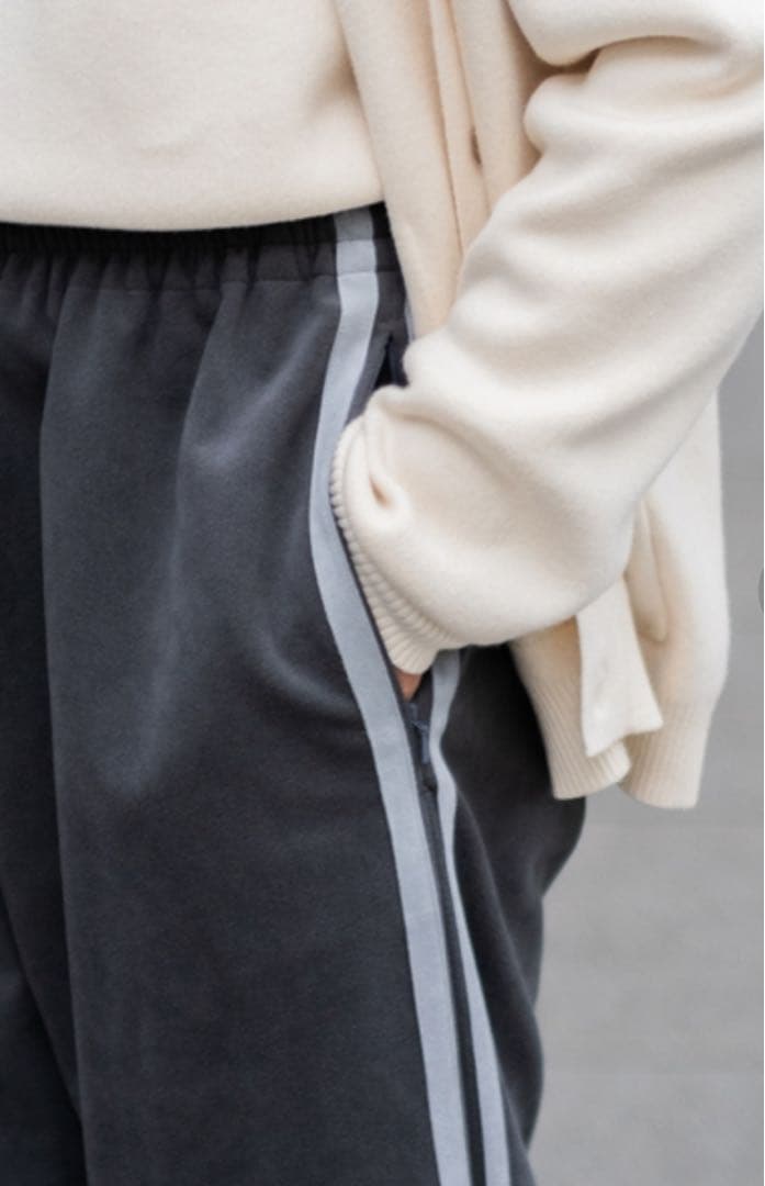 EDIFICE LA BOUCLE ラブークル ウルトラスエードトラックパンツ