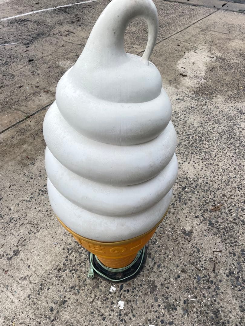 ディスプレイ用ソフトクリーム　ニッセイ　日生