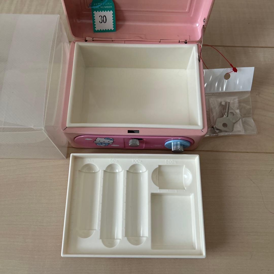 ハローキティ 希少 鍵付き金庫 手提げ金庫 ピンク 1999年 新品未使用