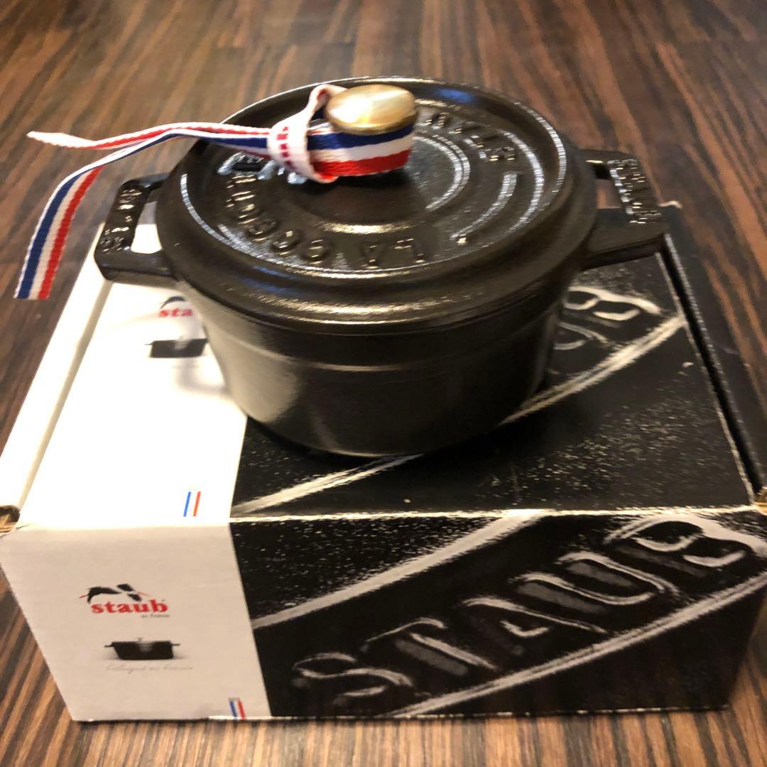 ストウブ　ピコ　ココット　ラウンド　黒　10㎝