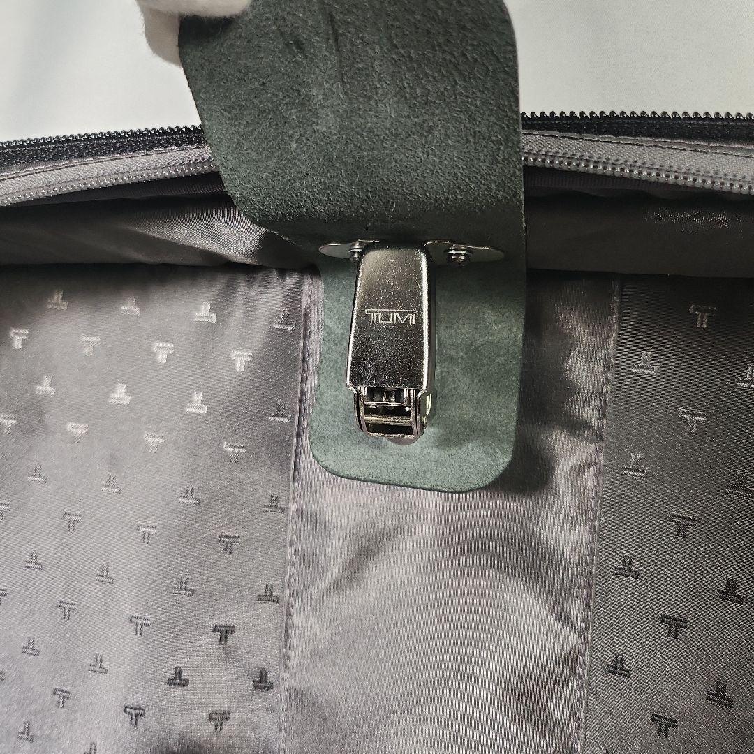 TUMI ガーメントケース