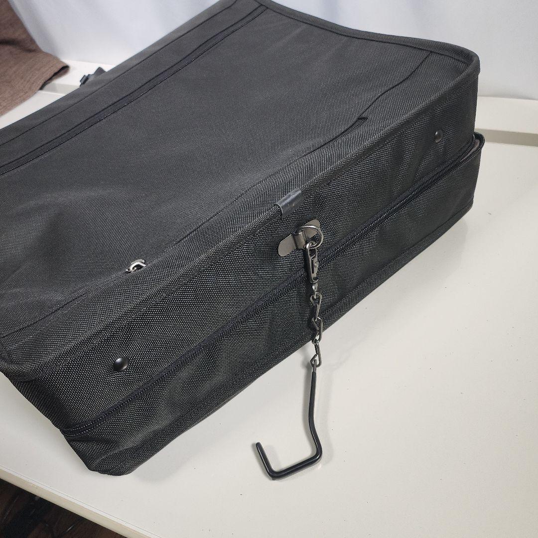 TUMI ガーメントケース