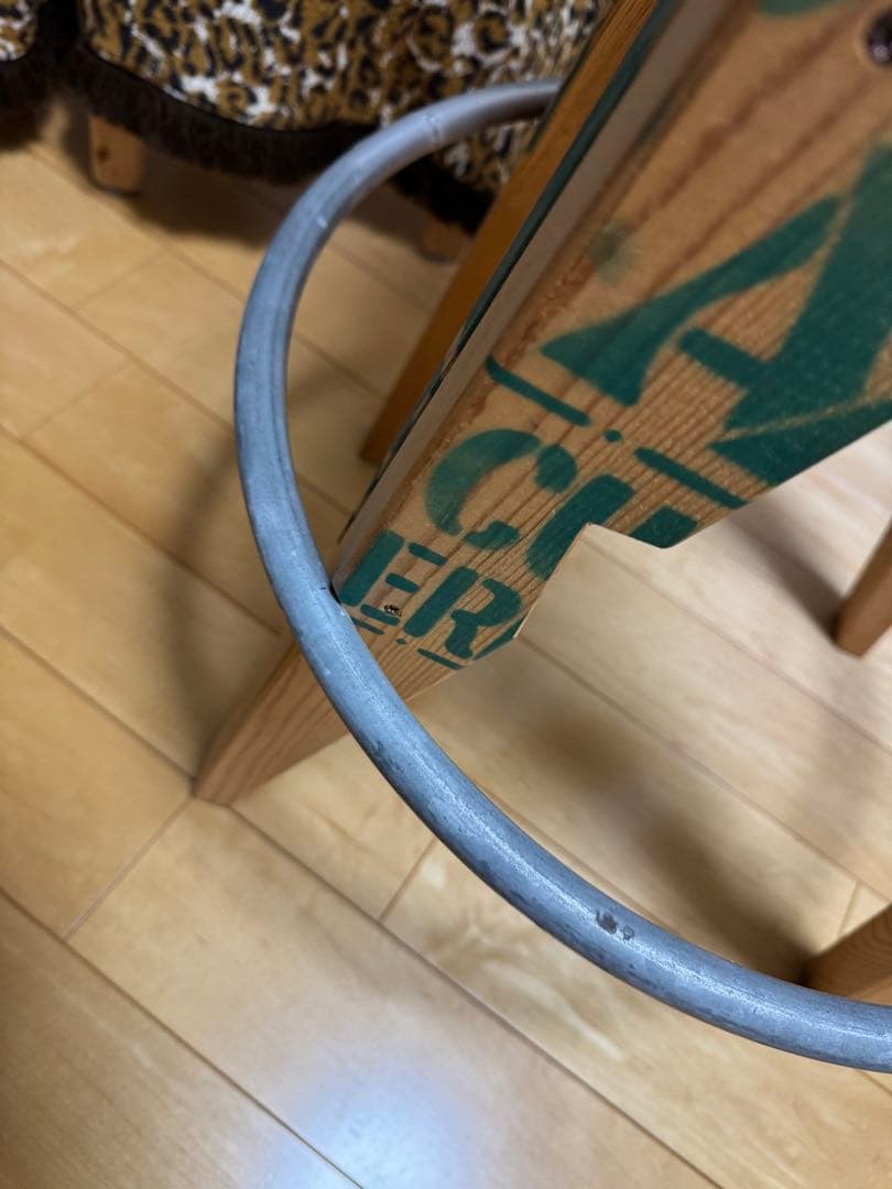 m&m custom performance furniture 角スツール大