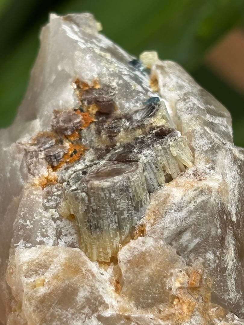 希少　ミナスジェライス州産　シトリン　ジャカレー水晶　トルマリン共生　313g