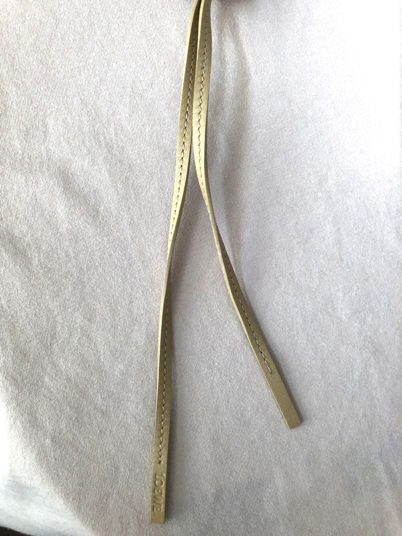 【新品未使用】ロエベ LOEWE キーリング ダークイエロー アナグラム 箱あり