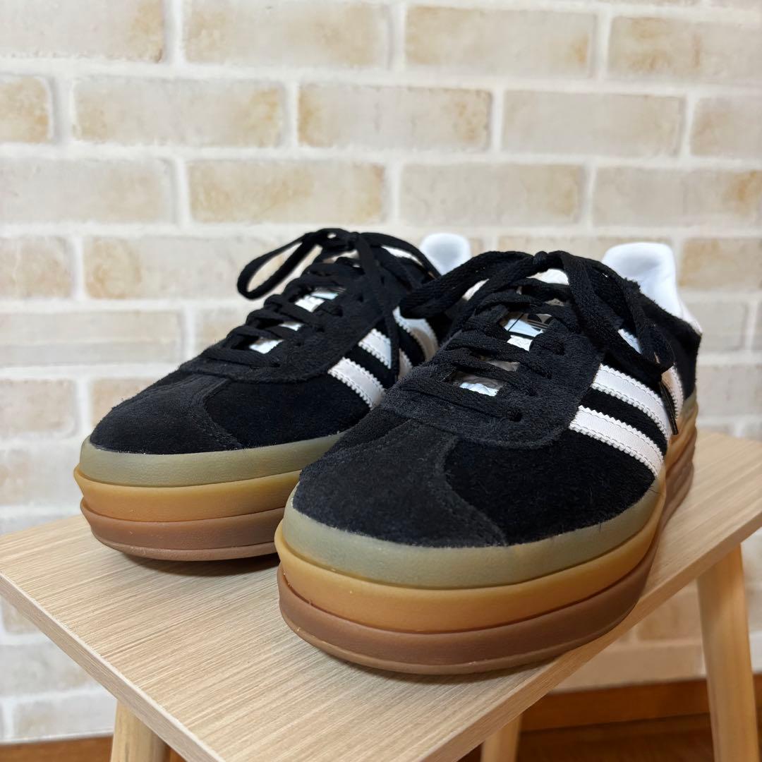 ガゼルボールド / Gazelle Bold / ブラック×ホワイト/24cm